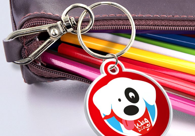 Wag Keyring with Lobster Catch_Final_3_Pencil case